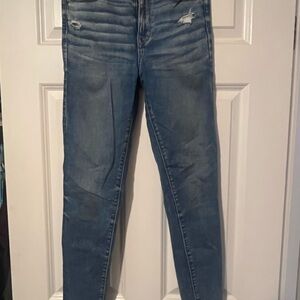 Women's Skinny Jeans in Light Blue with Faded Wash
